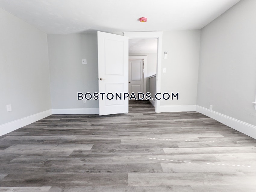 BOSTON - EAST BOSTON - MAVERICK - 3 Beds, 1 Bath - Image 4