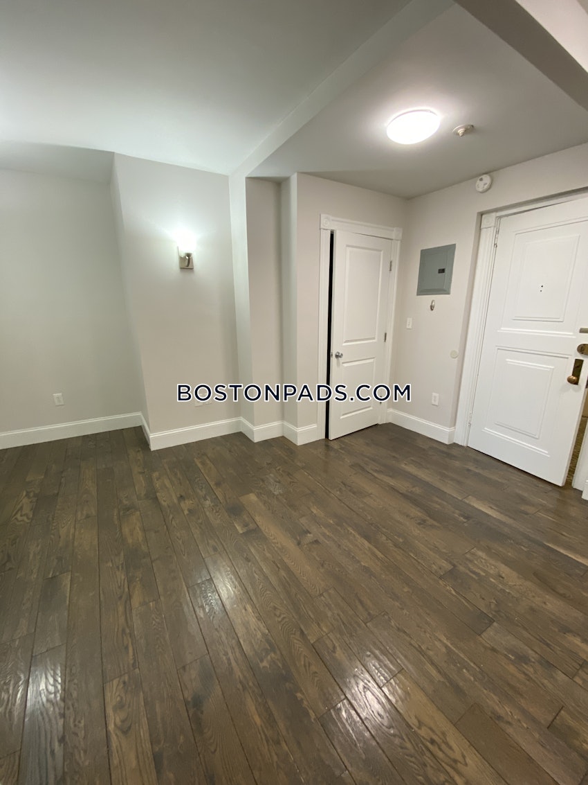 BOSTON - NORTHEASTERN/SYMPHONY - 1 Bed, 1 Bath - Image 16