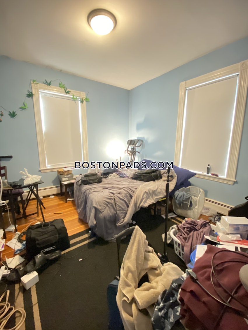 BOSTON - MISSION HILL - 4 Beds, 1 Bath - Image 27