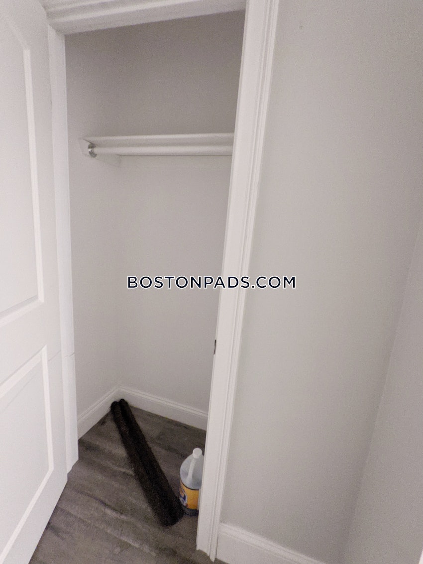 BOSTON - EAST BOSTON - JEFFRIES POINT - 3 Beds, 2 Baths - Image 49
