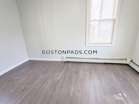 Paris St. Boston photo 9