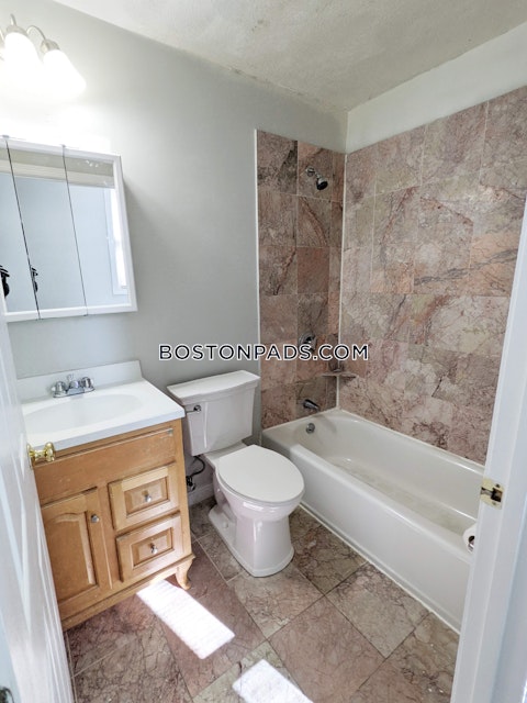 Paris St. Boston photo 21