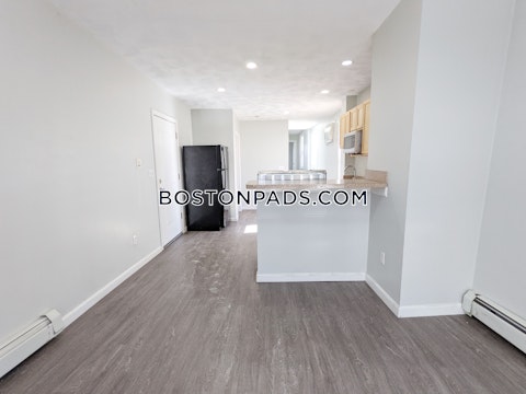 Paris St. Boston photo 7