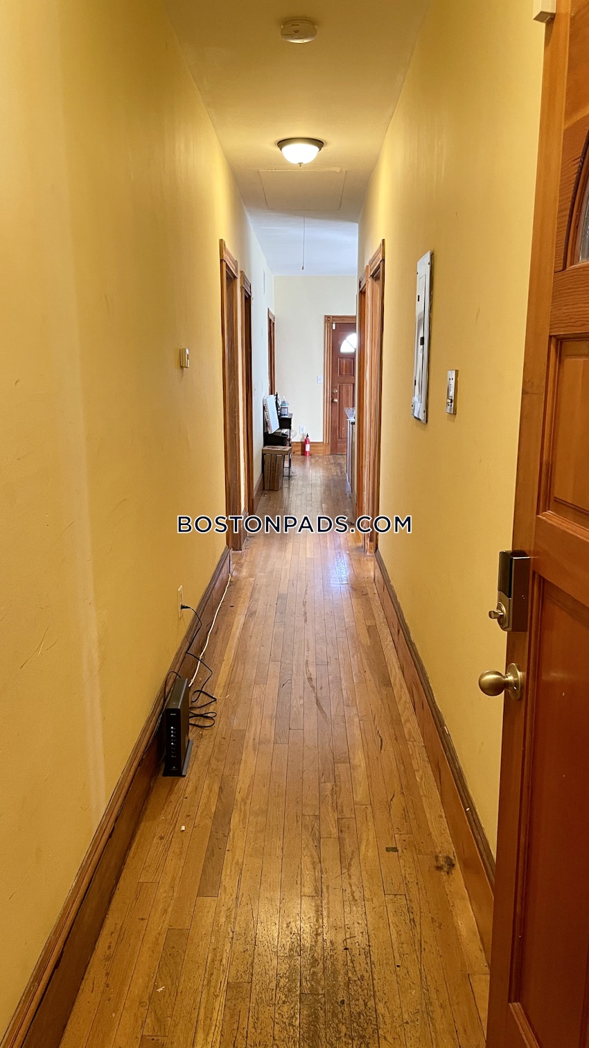 BOSTON - MISSION HILL - 5 Beds, 2 Baths - Image 18