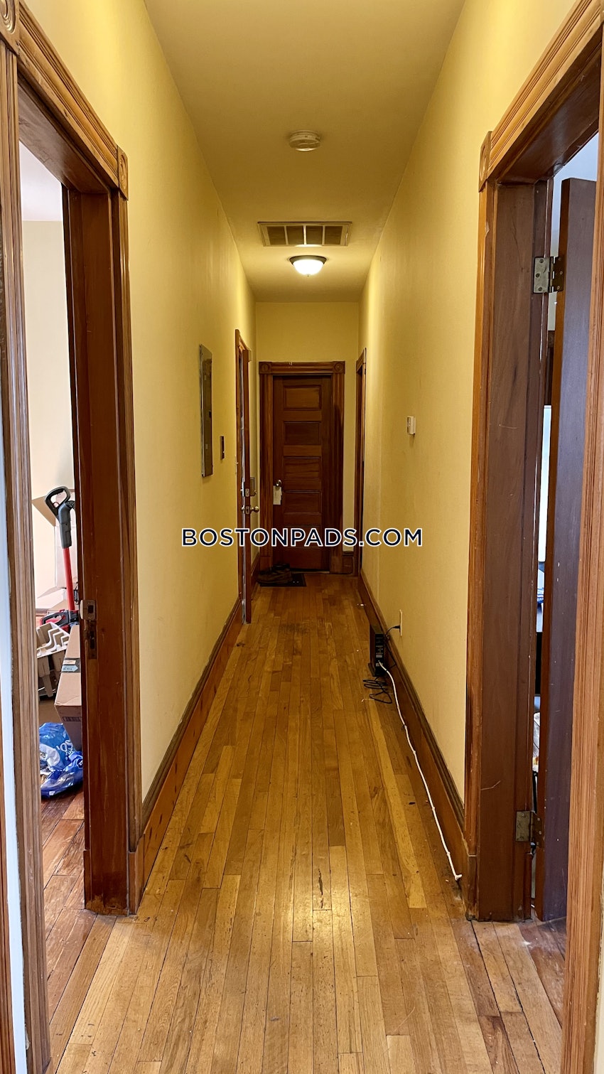 BOSTON - MISSION HILL - 5 Beds, 2 Baths - Image 17