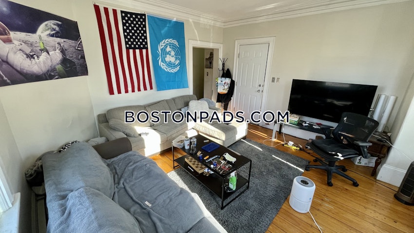 BOSTON - MISSION HILL - 5 Beds, 2 Baths - Image 2