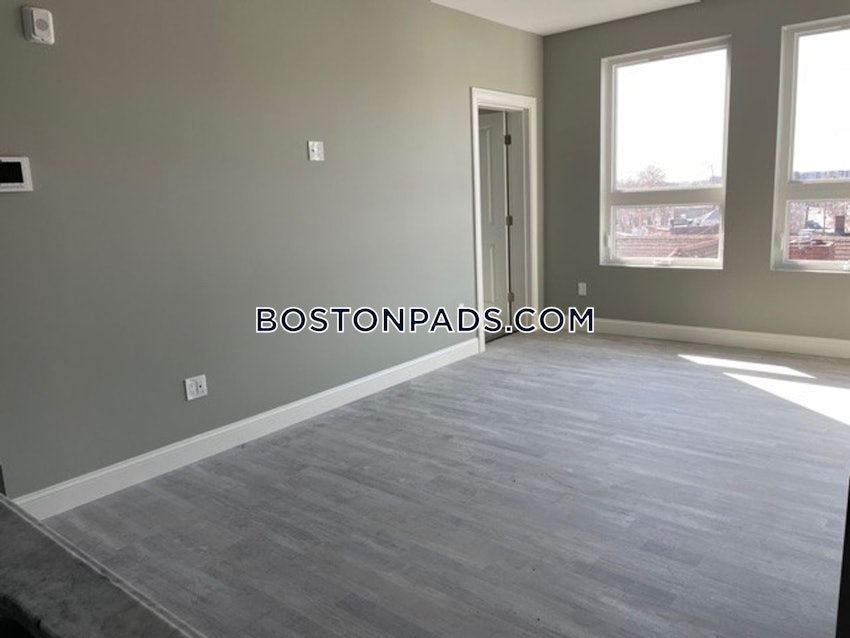 REVERE - 1 Bed, 1 Bath - Image 9