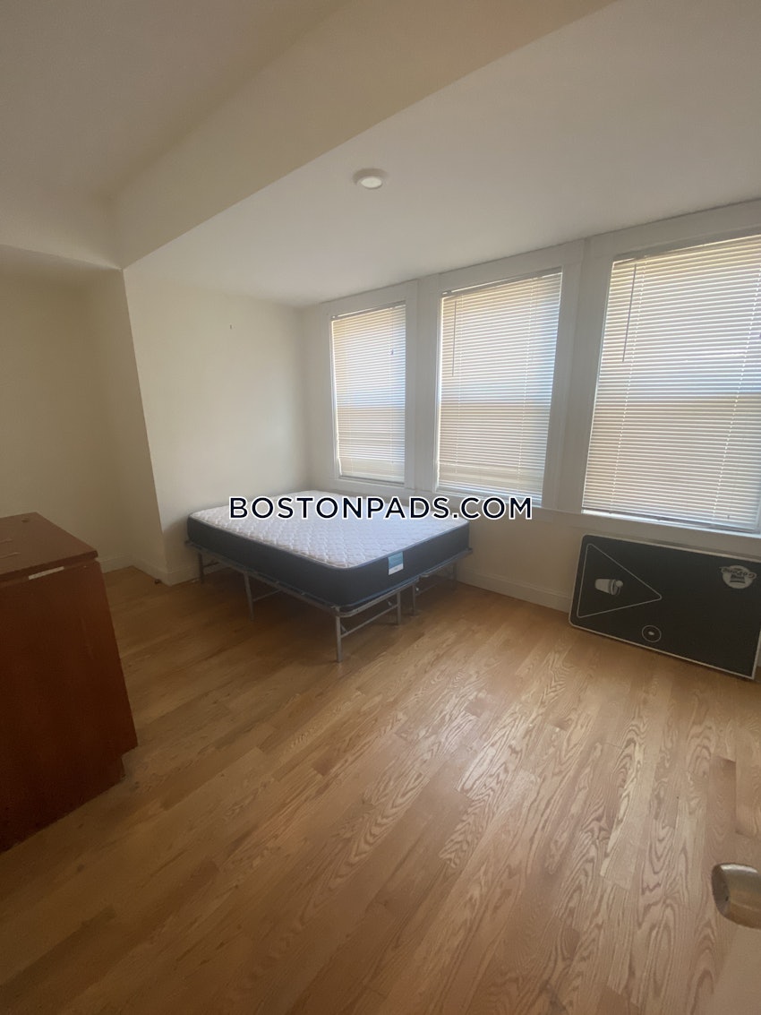 BOSTON - SOUTH BOSTON - ANDREW SQUARE - 6 Beds, 2.5 Baths - Image 28