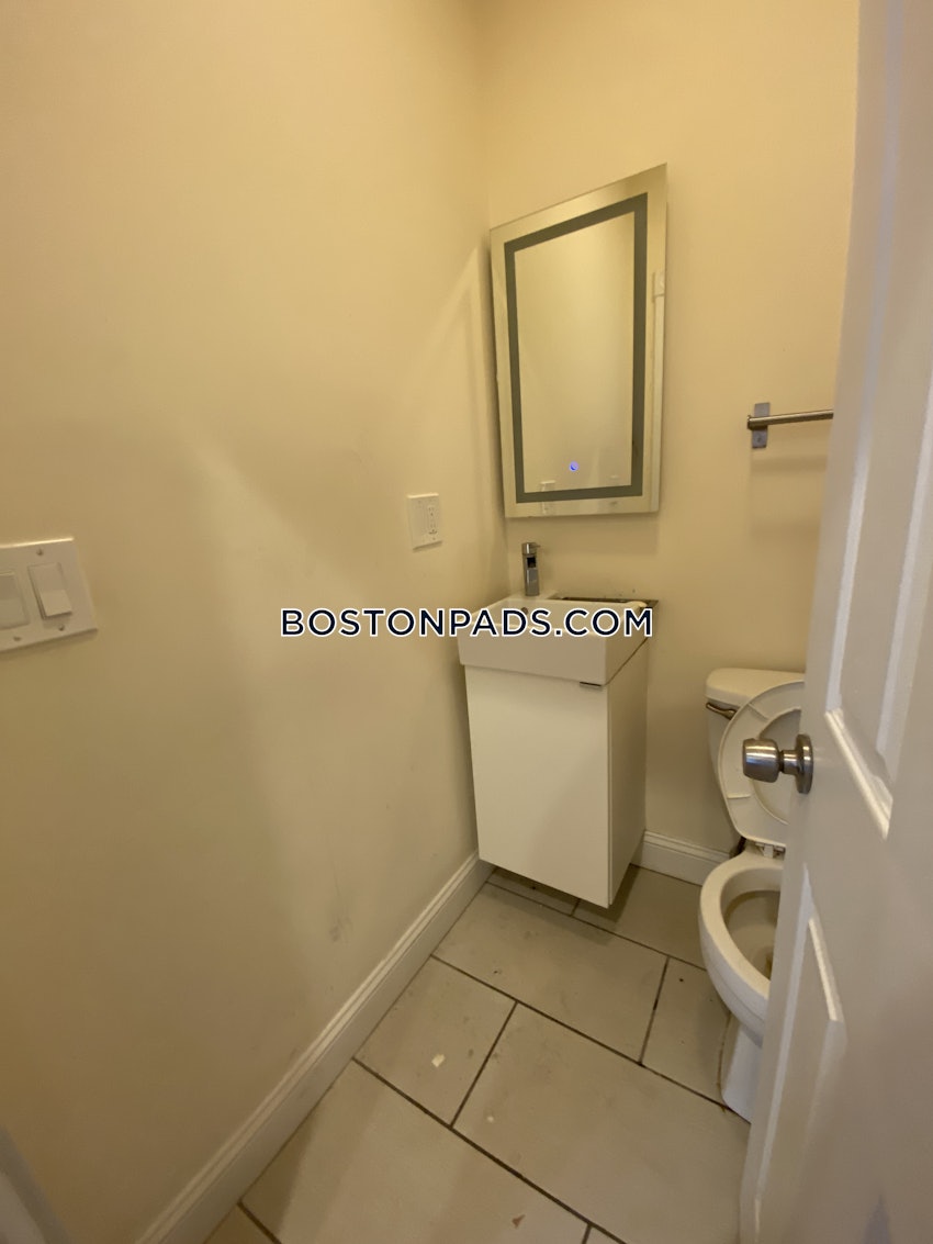 BOSTON - SOUTH BOSTON - ANDREW SQUARE - 6 Beds, 2.5 Baths - Image 30