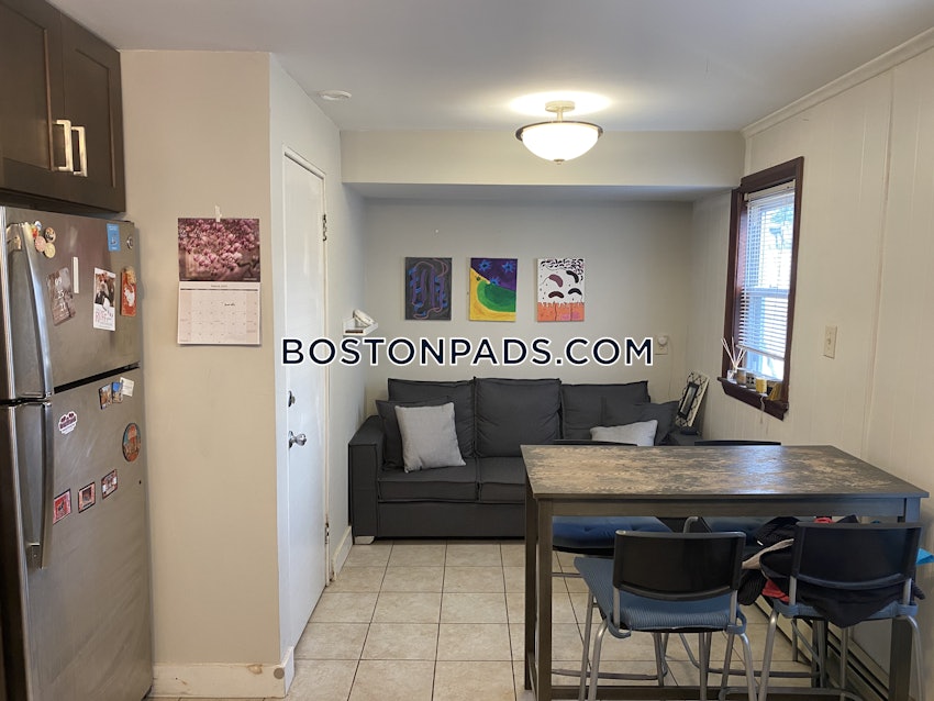 CAMBRIDGE - CENTRAL SQUARE/CAMBRIDGEPORT - 3 Beds, 2 Baths - Image 4