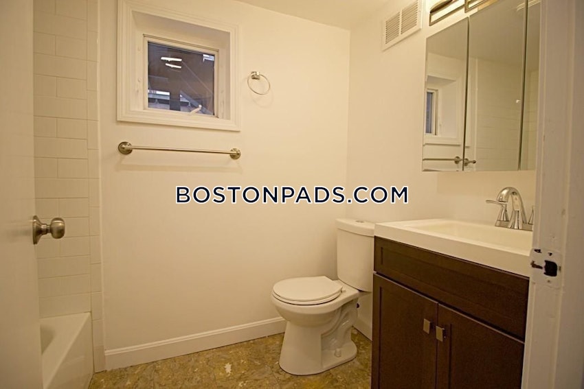 BOSTON - EAST BOSTON - EAGLE HILL - 3 Beds, 1.5 Baths - Image 4