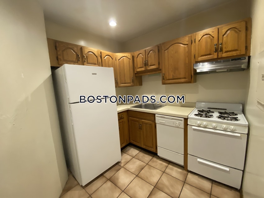 BOSTON - ALLSTON/BRIGHTON BORDER - 2 Beds, 1 Bath - Image 35