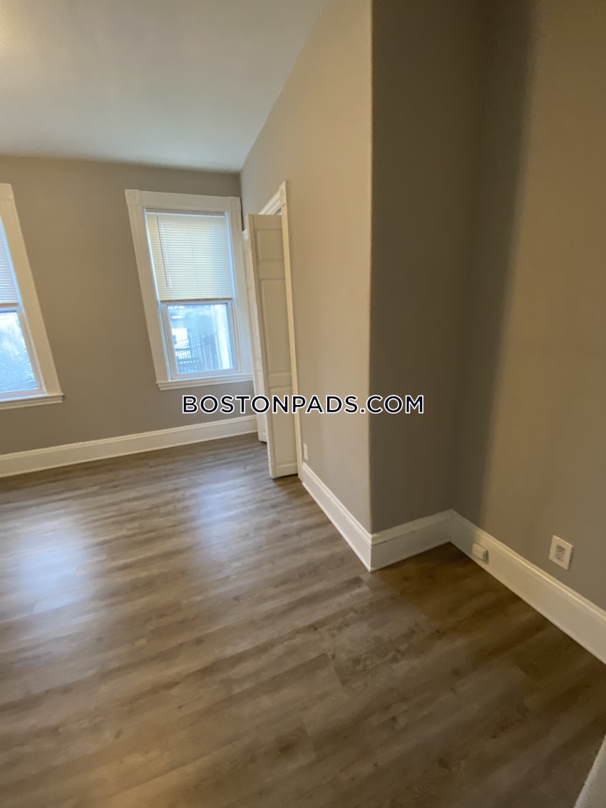 BOSTON - SOUTH BOSTON - ANDREW SQUARE - 4 Beds, 2 Baths - Image 56