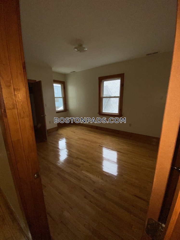 Westminster Ave., Boston