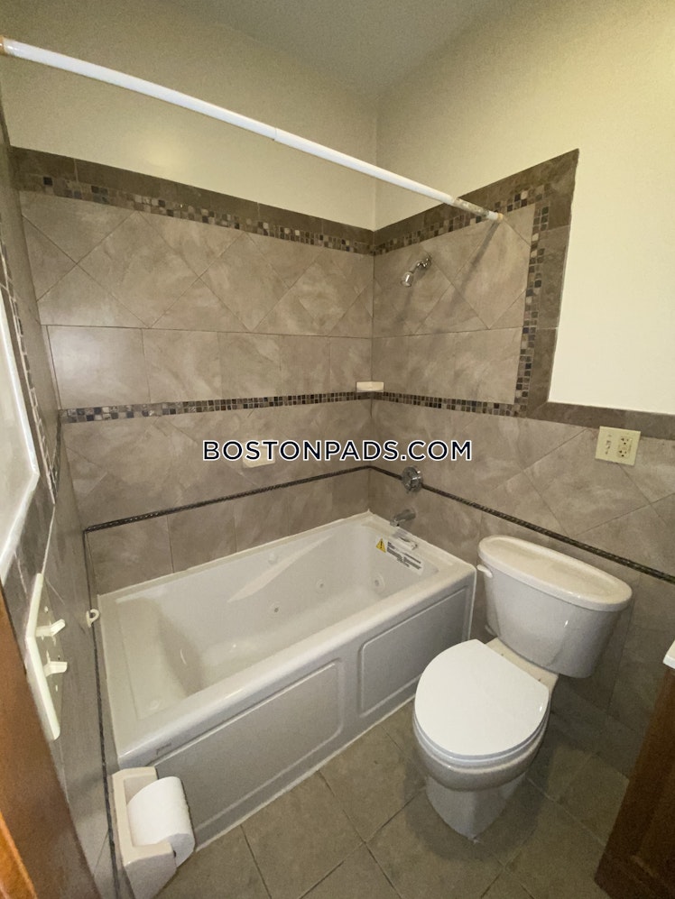 Westminster Ave., Boston