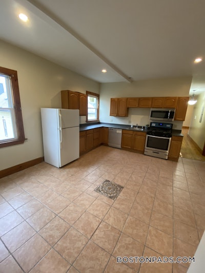 Roxbury 3 Bed 2 Bath BOSTON Boston - $4,400