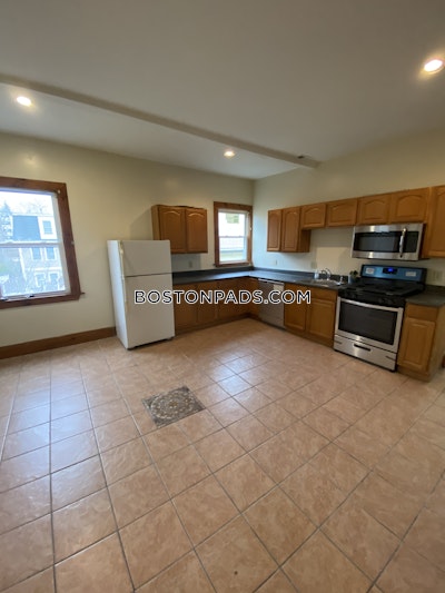 Roxbury 3 Beds 2 Baths Boston - $4,500 No Fee
