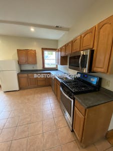Roxbury 3 Beds 2 Baths Boston - $4,650 No Fee