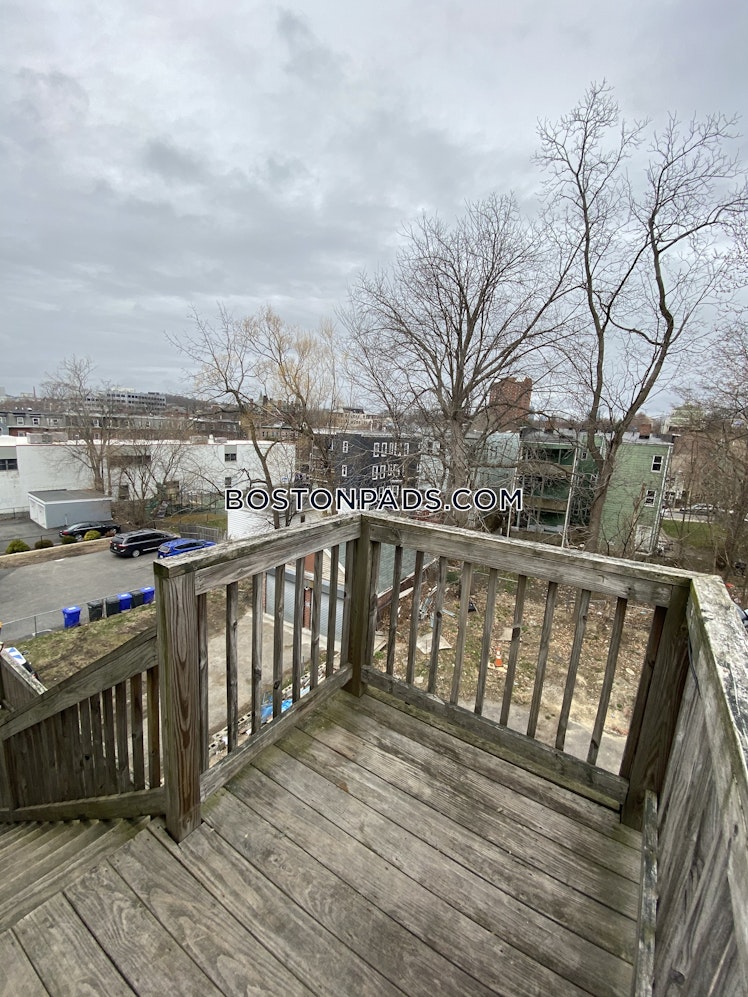 Westminster Ave., Boston