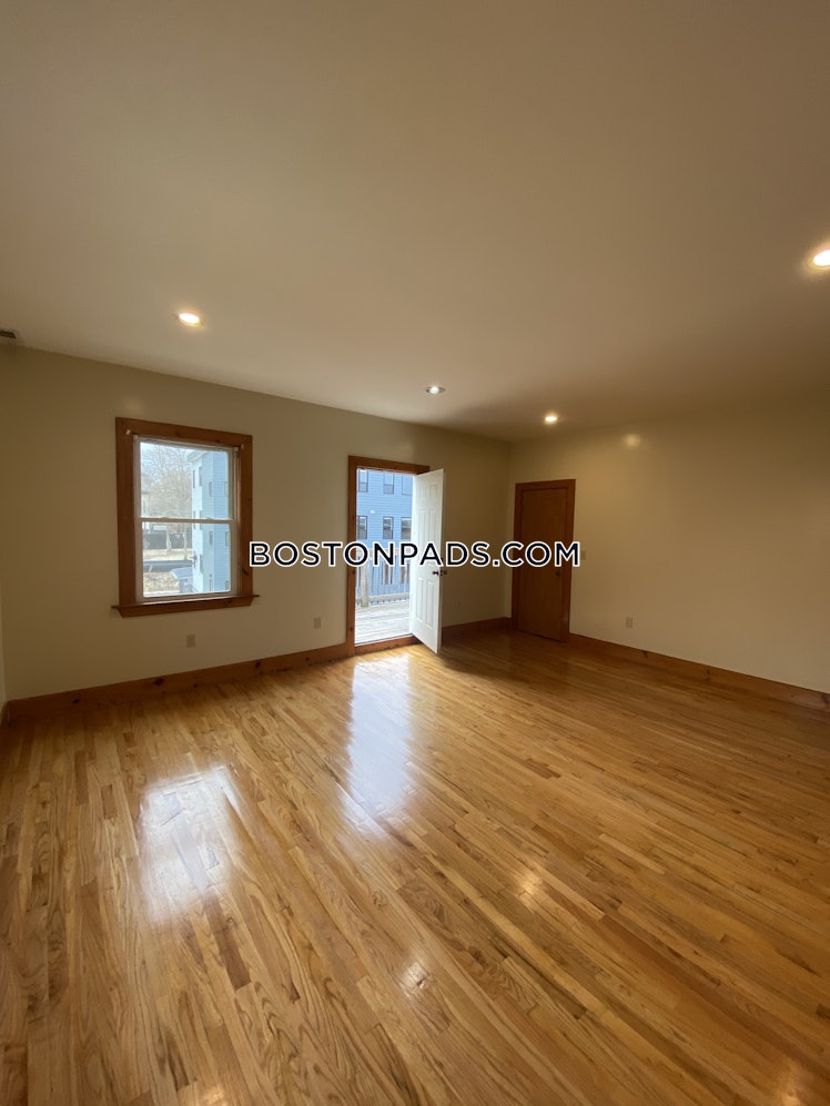 Westminster Ave., Boston