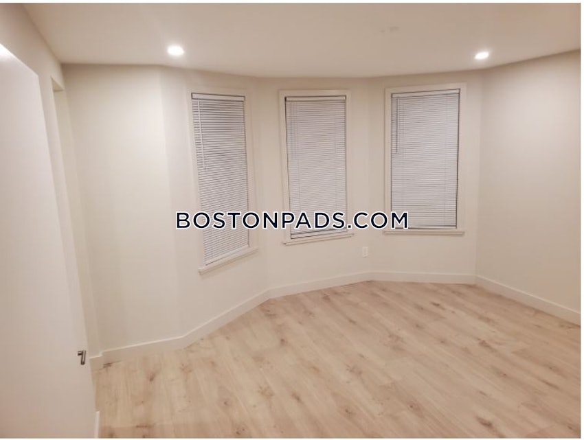 BOSTON - DORCHESTER/SOUTH BOSTON BORDER - 3 Beds, 2 Baths - Image 3