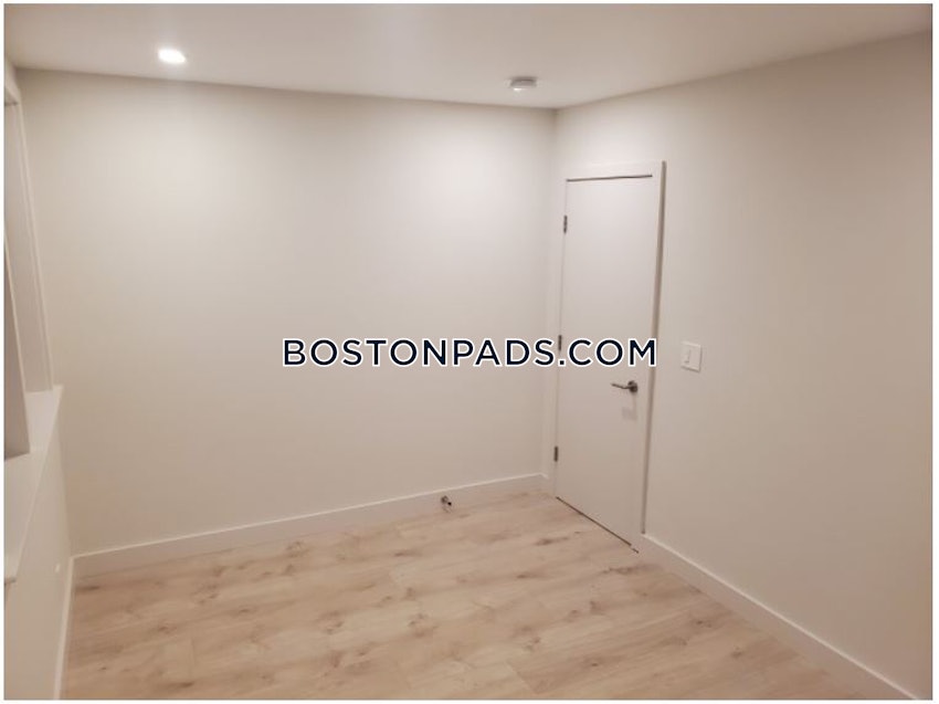 BOSTON - DORCHESTER/SOUTH BOSTON BORDER - 3 Beds, 2 Baths - Image 6