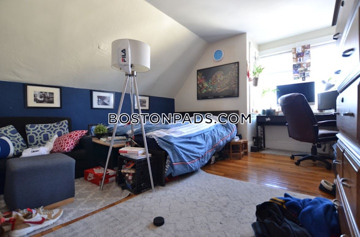brighton-5-beds-4-baths-boston-6350-4316118 