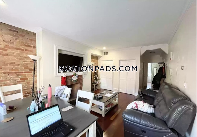 Boston - $4,800+ /mo