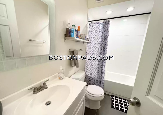 Boston - $4,800+ /mo