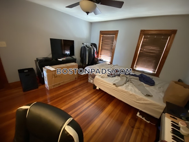 Somerville - $6,300+ /mo