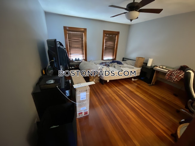 Somerville - $6,300+ /mo