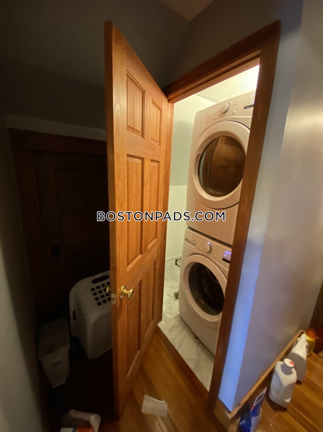 Somerville - $6,300+ /mo