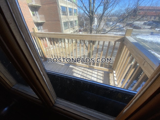 Somerville - $6,300+ /mo