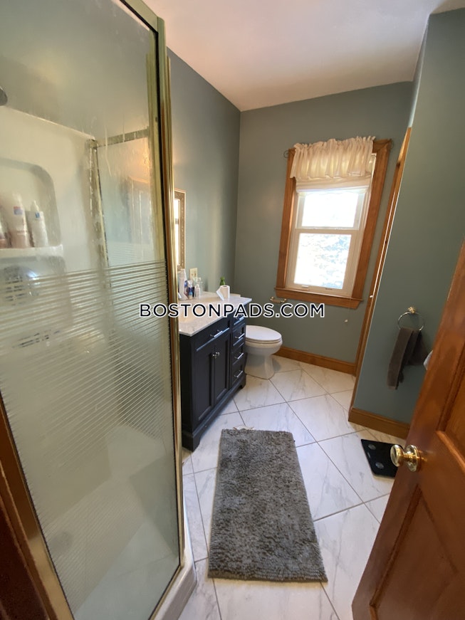 Somerville - $6,300+ /mo