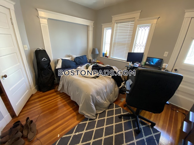 Somerville - $6,300+ /mo