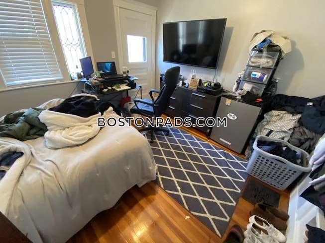 Somerville - $6,300+ /mo
