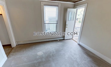 Boston - 6 Beds, 3 Baths