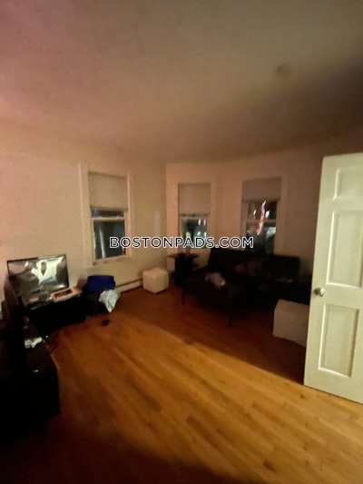 Mission Hill 3 Bed, 1 Bath Unit Boston - $3,900 No Fee