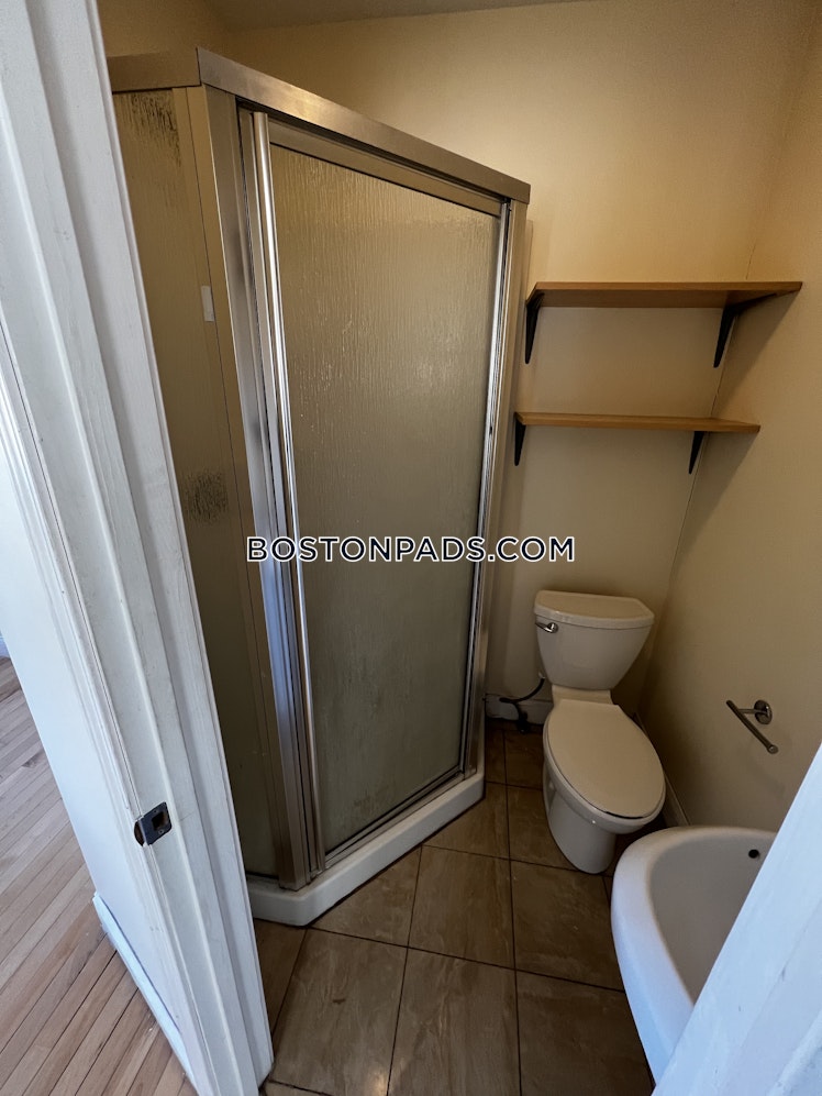 Winthrop Rd., Brookline