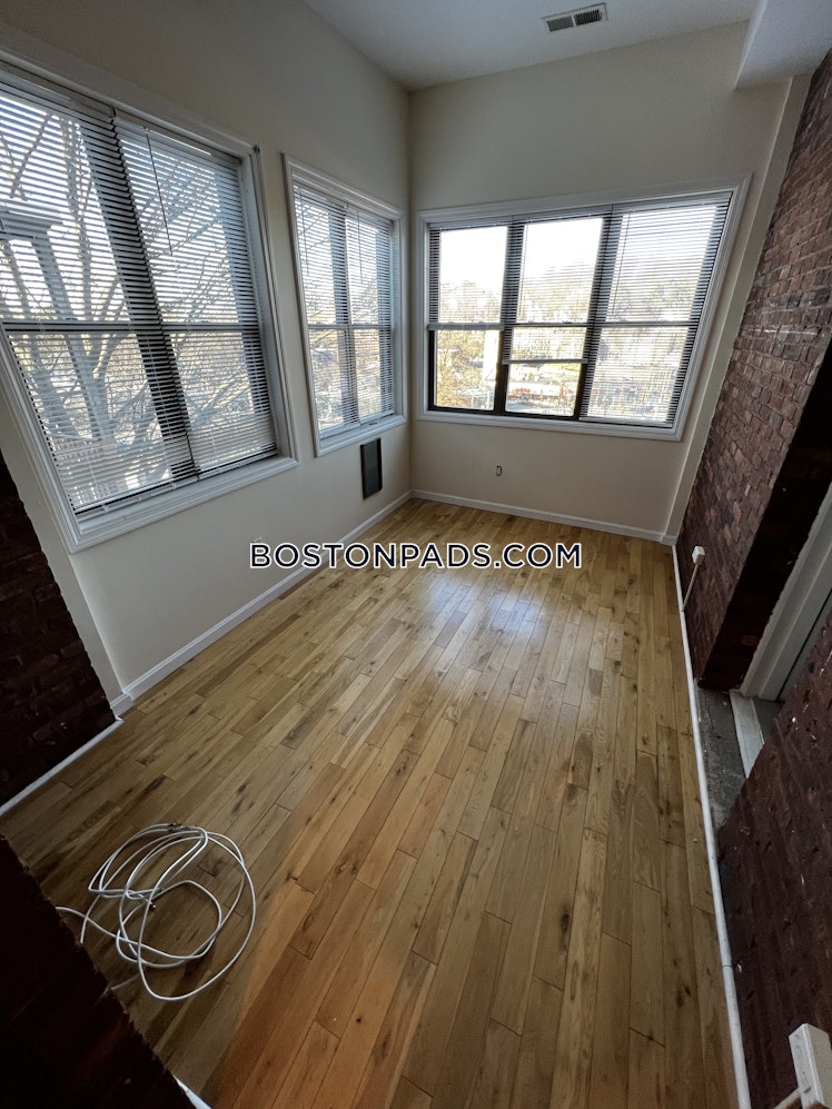 Winthrop Rd., Brookline