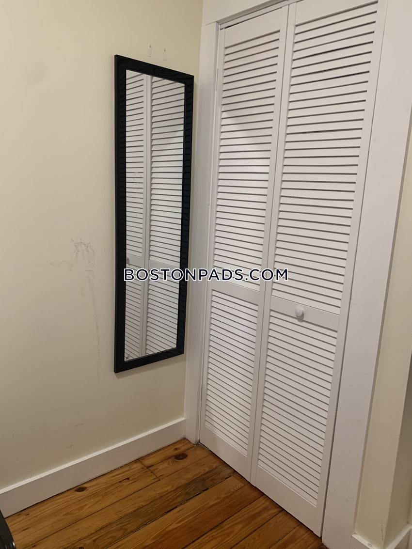 CAMBRIDGE - CENTRAL SQUARE/CAMBRIDGEPORT - 4 Beds, 1 Bath - Image 12