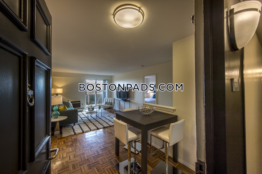 BROOKLINE- BOSTON UNIVERSITY - 2 Beds, 2 Baths - Image 19