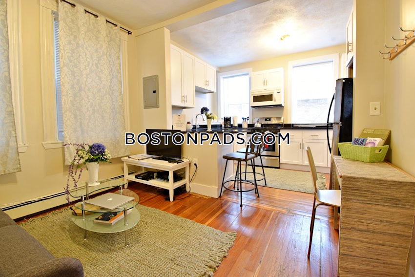 BOSTON - NORTH END - 2 Beds, 1 Bath - Image 1