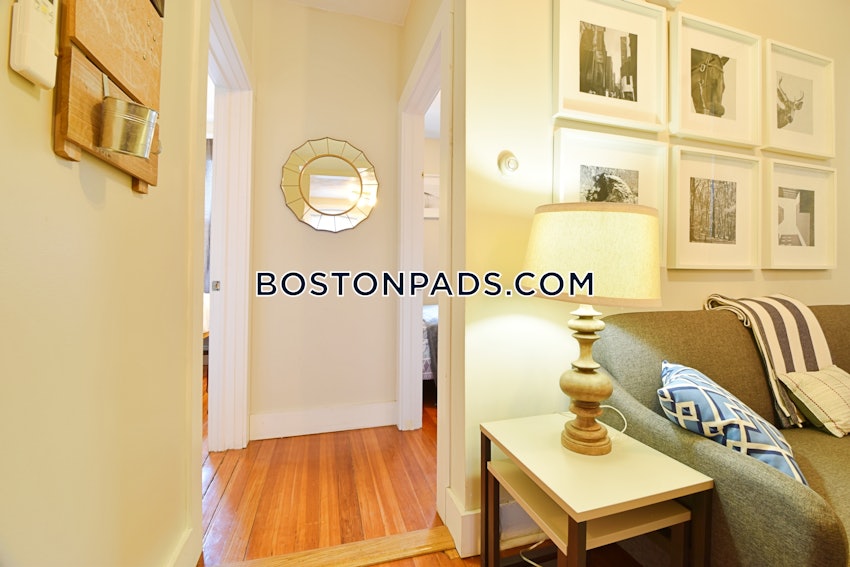 BOSTON - NORTH END - 2 Beds, 1 Bath - Image 3