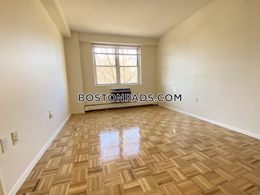 BROOKLINE- BOSTON UNIVERSITY - 2 Beds, 2 Baths - Image 33