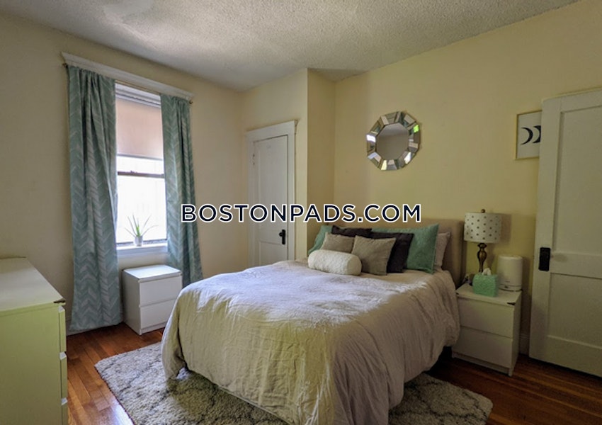 BOSTON - BRIGHTON- WASHINGTON ST./ ALLSTON ST. - 2 Beds, 1 Bath - Image 1