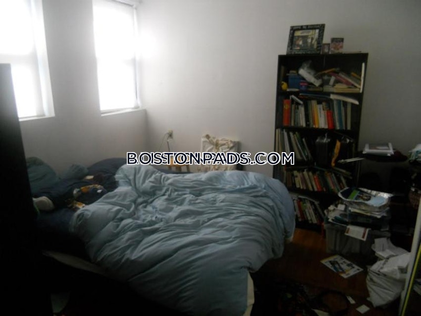 BOSTON - ALLSTON - 3 Beds, 1 Bath - Image 7