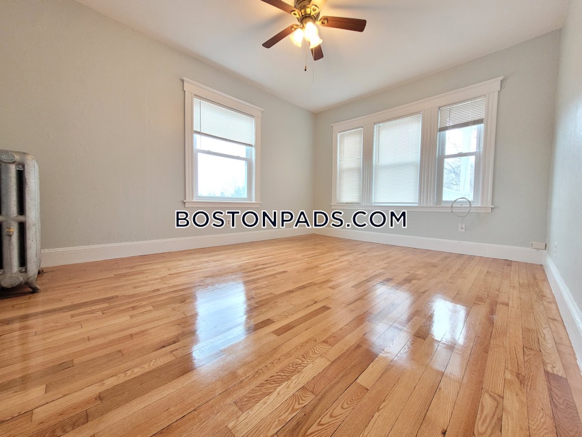 BOSTON - JAMAICA PLAIN - CENTER - 4 Beds, 1 Bath - Image 11