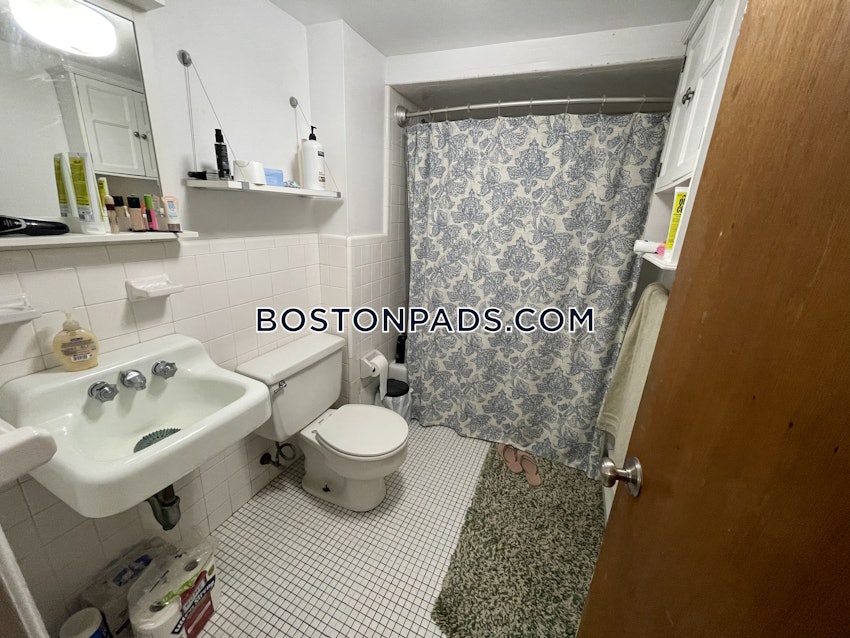 BOSTON - BACK BAY - 1 Bed, 1 Bath - Image 5