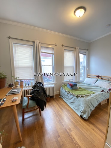 Boston - 4 Beds, 2 Baths